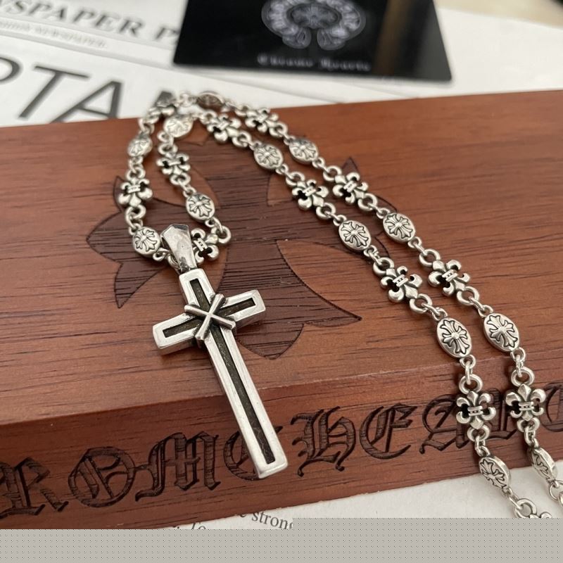 Ch**me He**ts necklaces